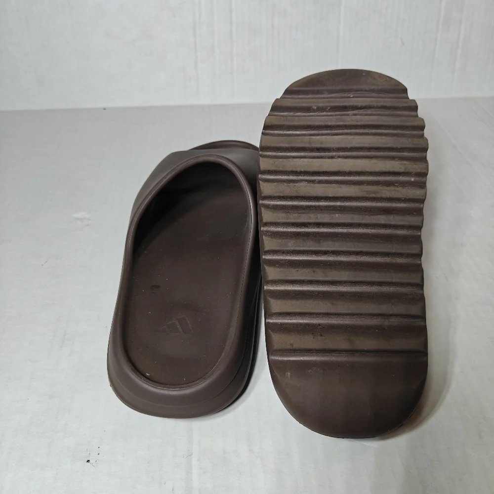 Adidas Yeezy Original Slide Soot 2020 Brown Slip On  Sandals Men's Shoe Size 12
